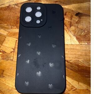 Case iphone 13 Pro Black Hearts